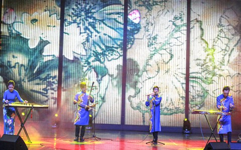 Khánh Hoà: Đoàn Ca múa nhạc Hải Đăng - Thêm giai điệu mới từ nhạc cụ truyền thống